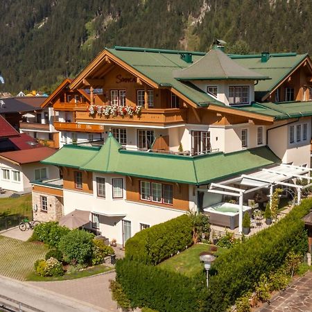 Apparthotel Sonnenhof Mayrhofen Bagian luar foto
