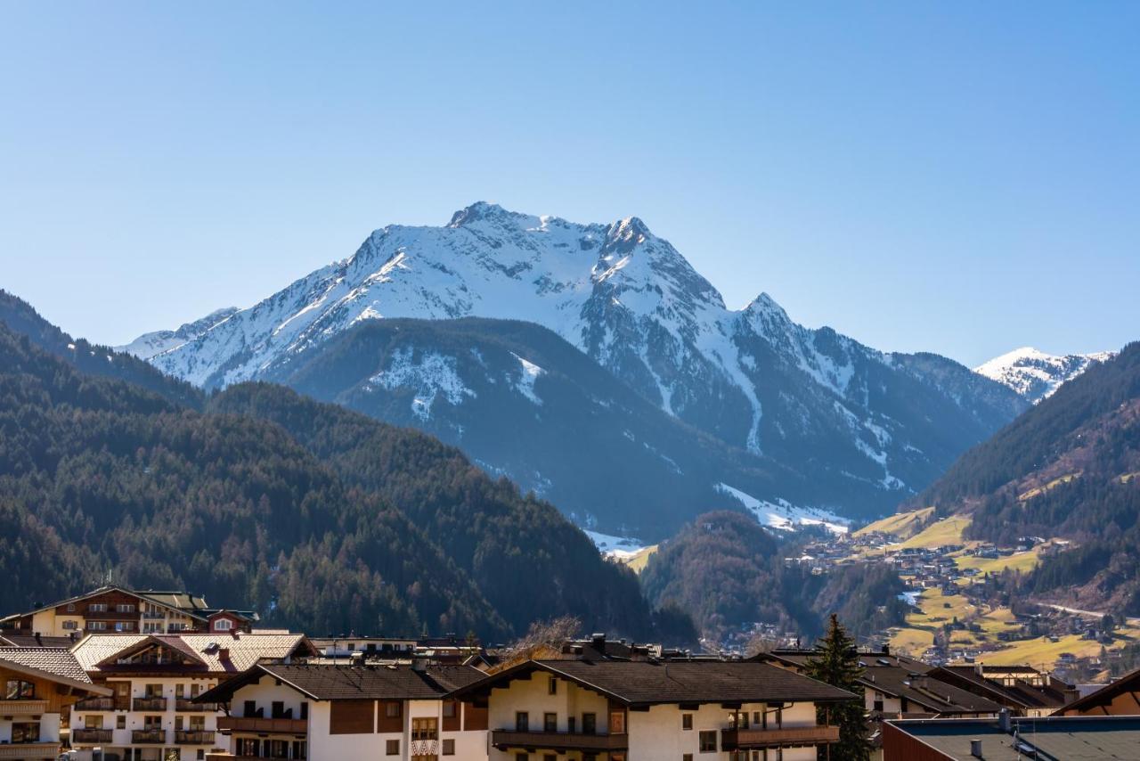 Apparthotel Sonnenhof Mayrhofen Bagian luar foto