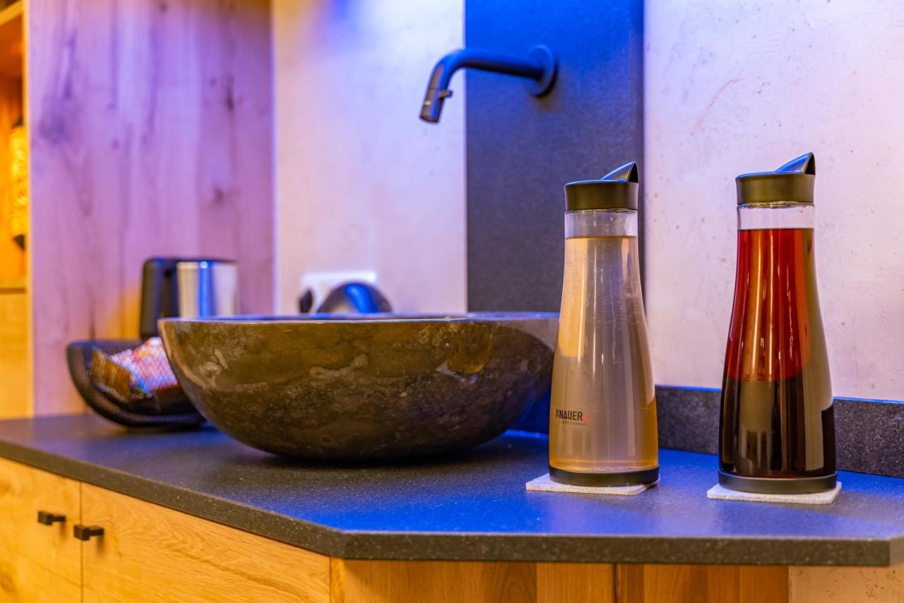 Apparthotel Sonnenhof Mayrhofen Bagian luar foto