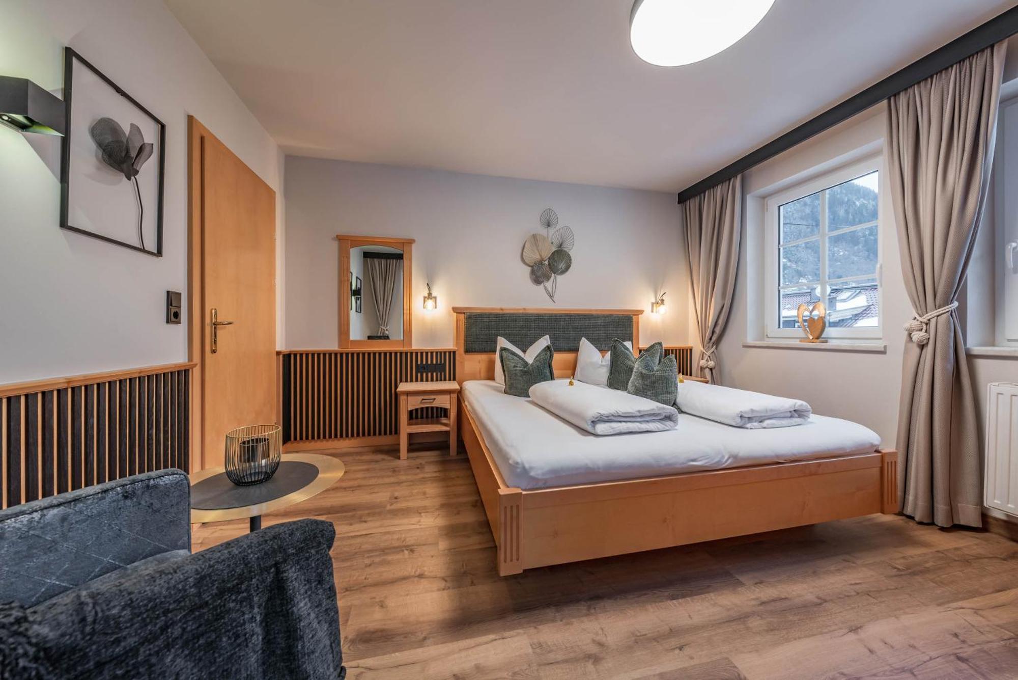 Apparthotel Sonnenhof Mayrhofen Bagian luar foto