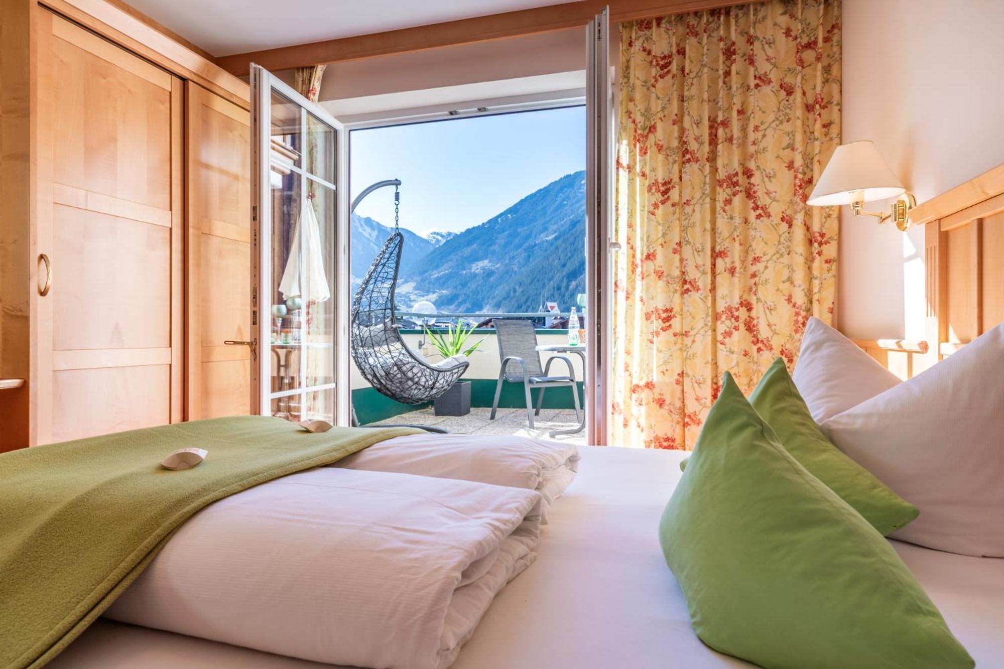 Apparthotel Sonnenhof Mayrhofen Bagian luar foto
